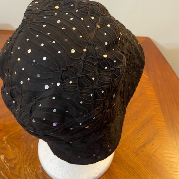 Black sequin hat - Picture 3 of 4